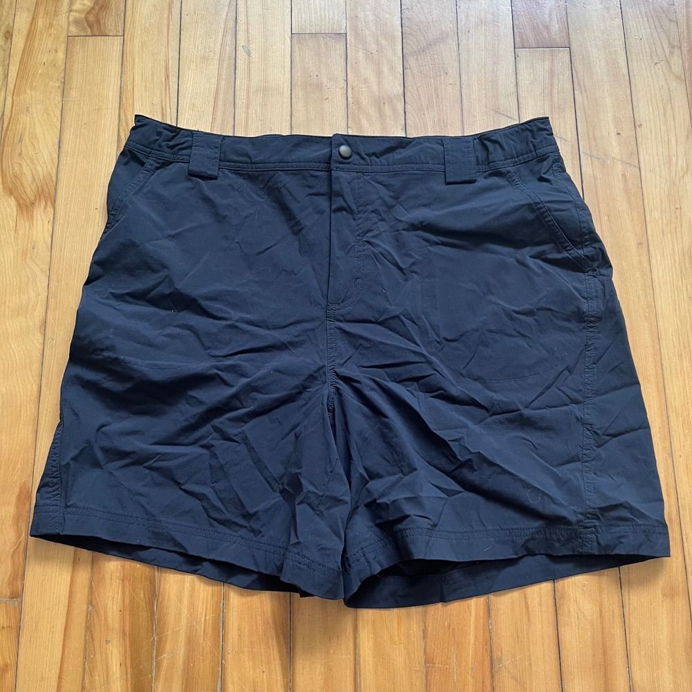 LL Bean Mens Water Repellent Cargo Shorts Size L Black Nylon Spandex Outdoor w36